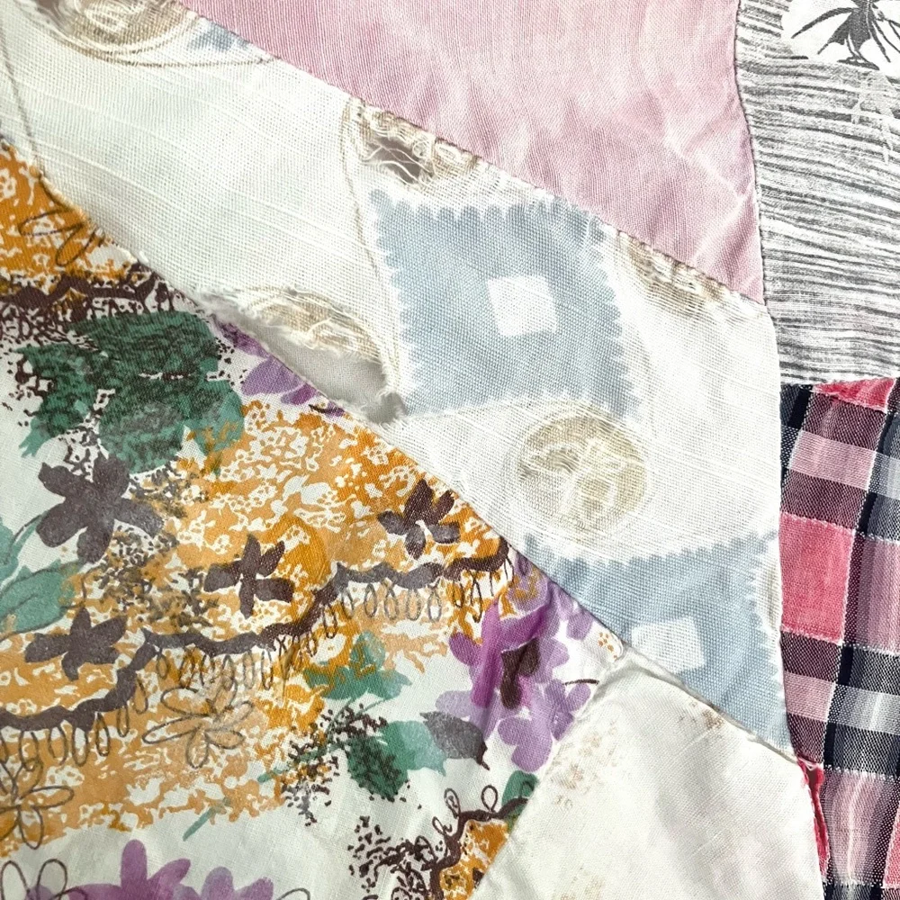 Vintage 40’s crazy quilt feedsack cotton small quilt blanket